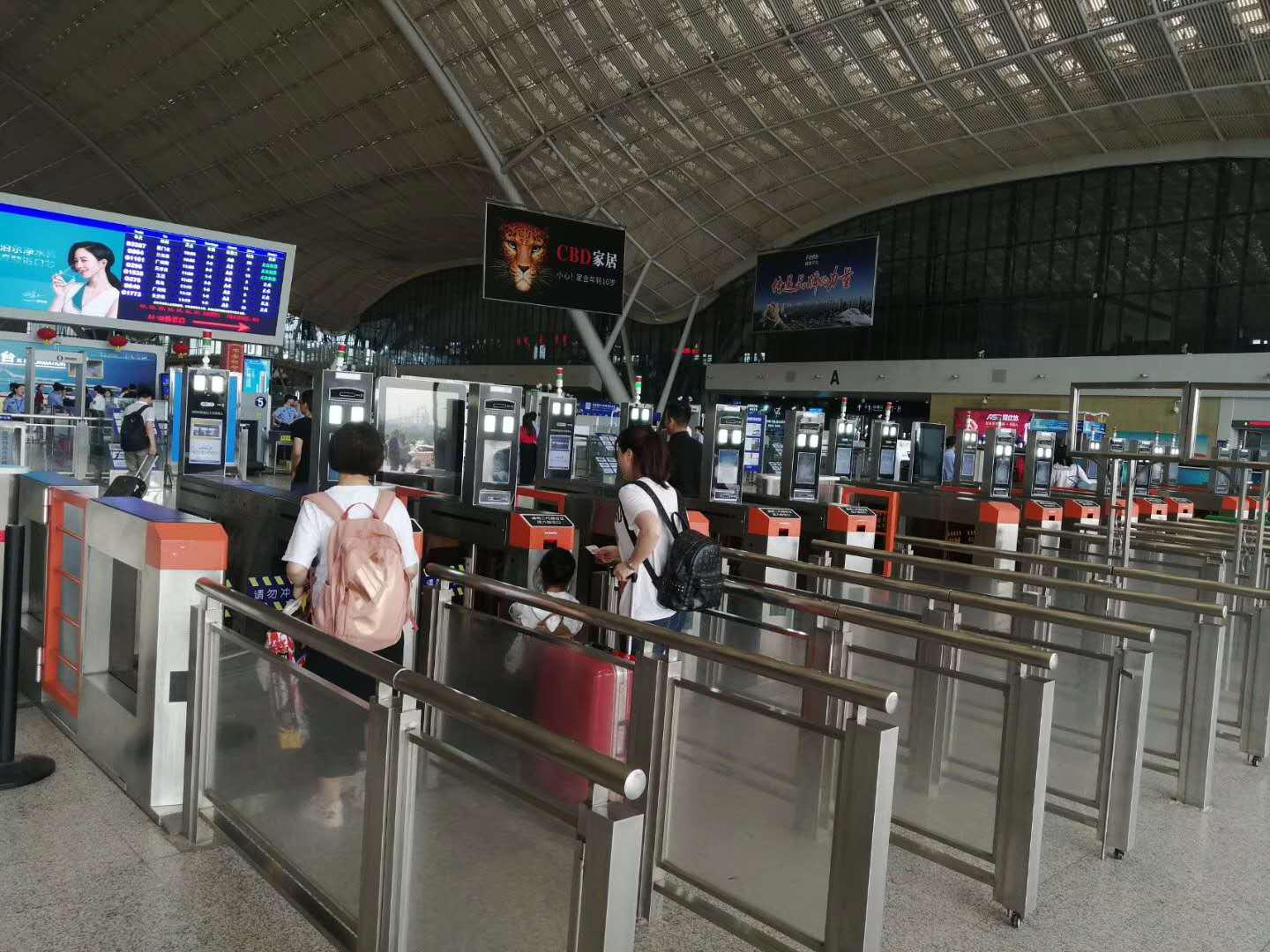 汽車客運(yùn)站高鐵站實(shí)名制檢票閘機(jī)人臉識別閘機(jī)